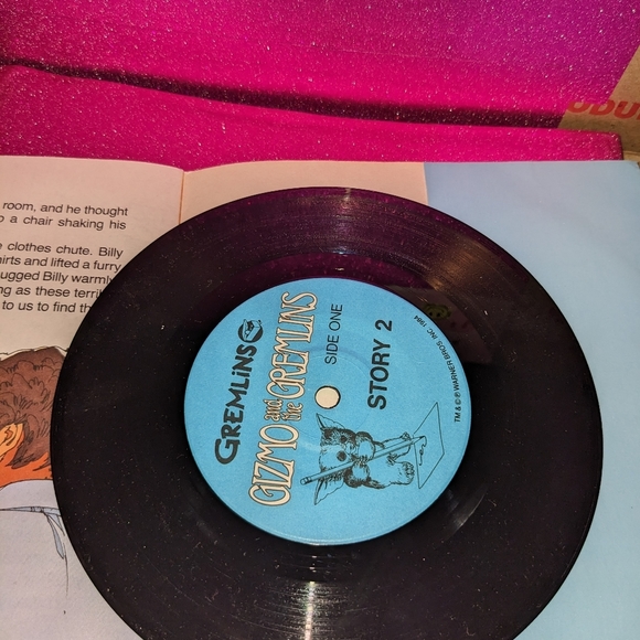 1984 Gremlins Story Books 1-3 and 5 with Record, No Scratches on record - Picture 9 of 16
